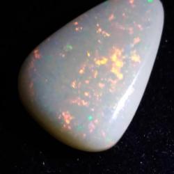 Coober Pedy Double Sided White Opal- 4.18 Carat